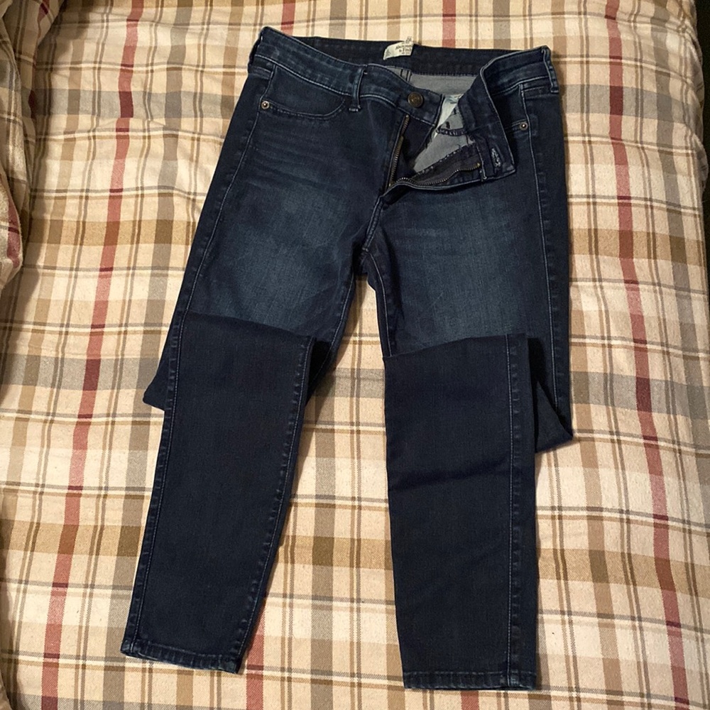 Abercrombie & Fitch size 6L.